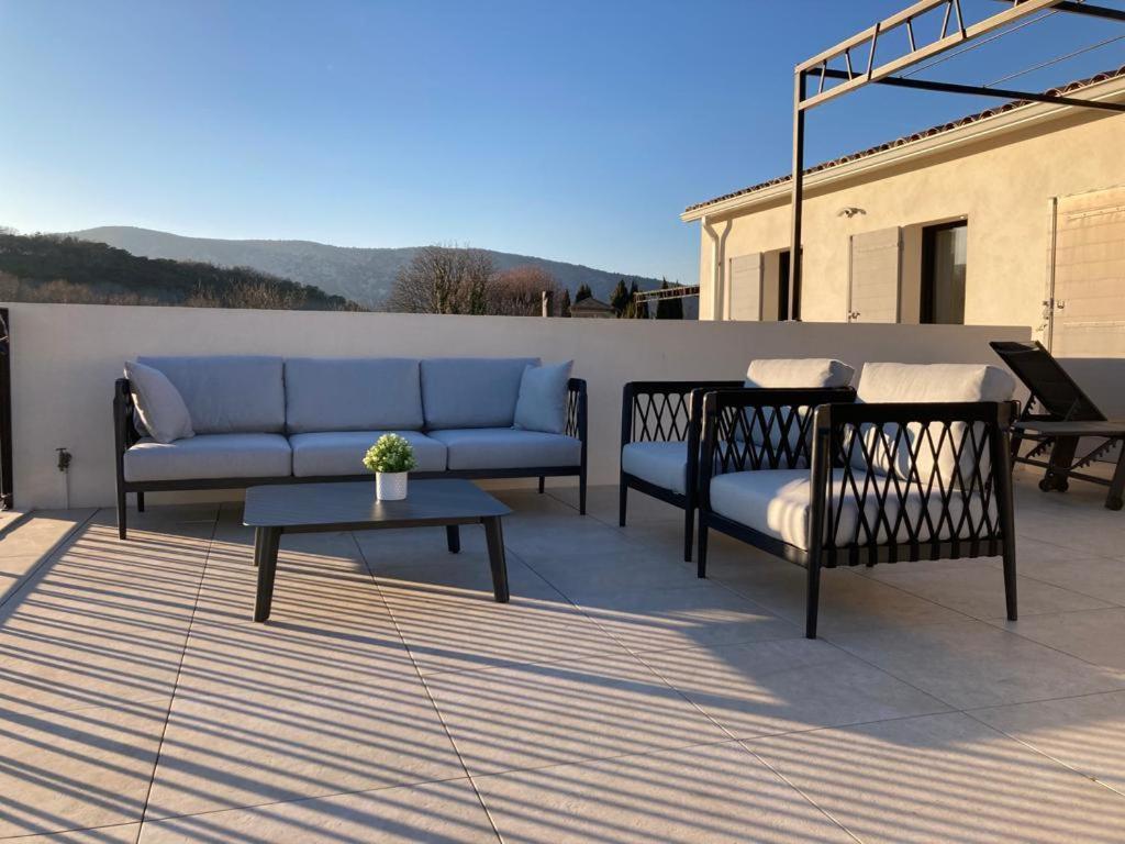 Vue Ventourist - Vakantieloft Ferienhaus Malaucène